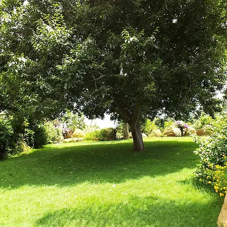 Agriturismo Cefalu Guest House Чефалу